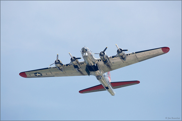 WWII B-17 "FLYING FORTRESS"